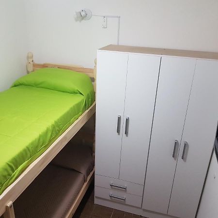 Habitacion Con Bano Privado Un Piso Por Escalera Buenos Aires Kültér fotó
