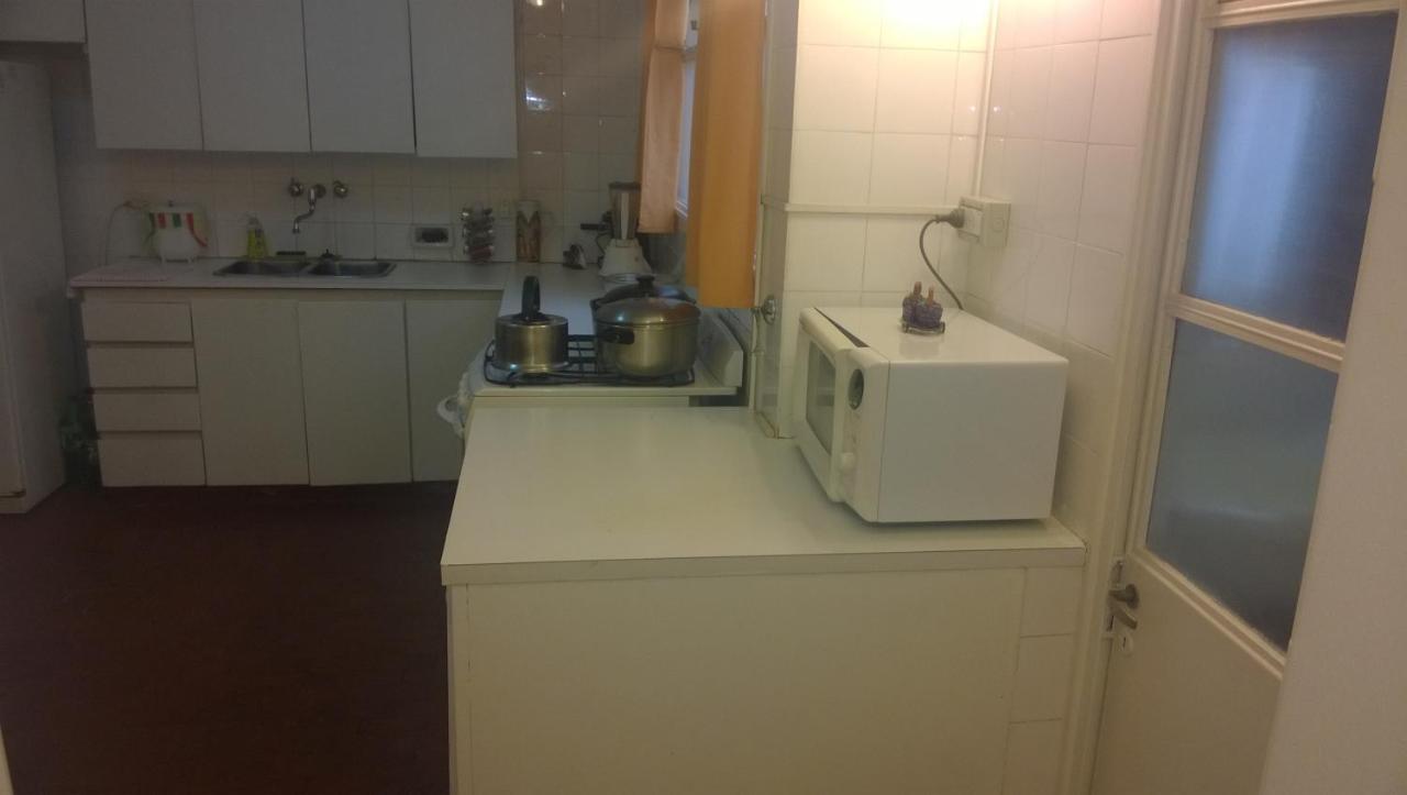 Habitacion Con Bano Privado Un Piso Por Escalera Buenos Aires Kültér fotó