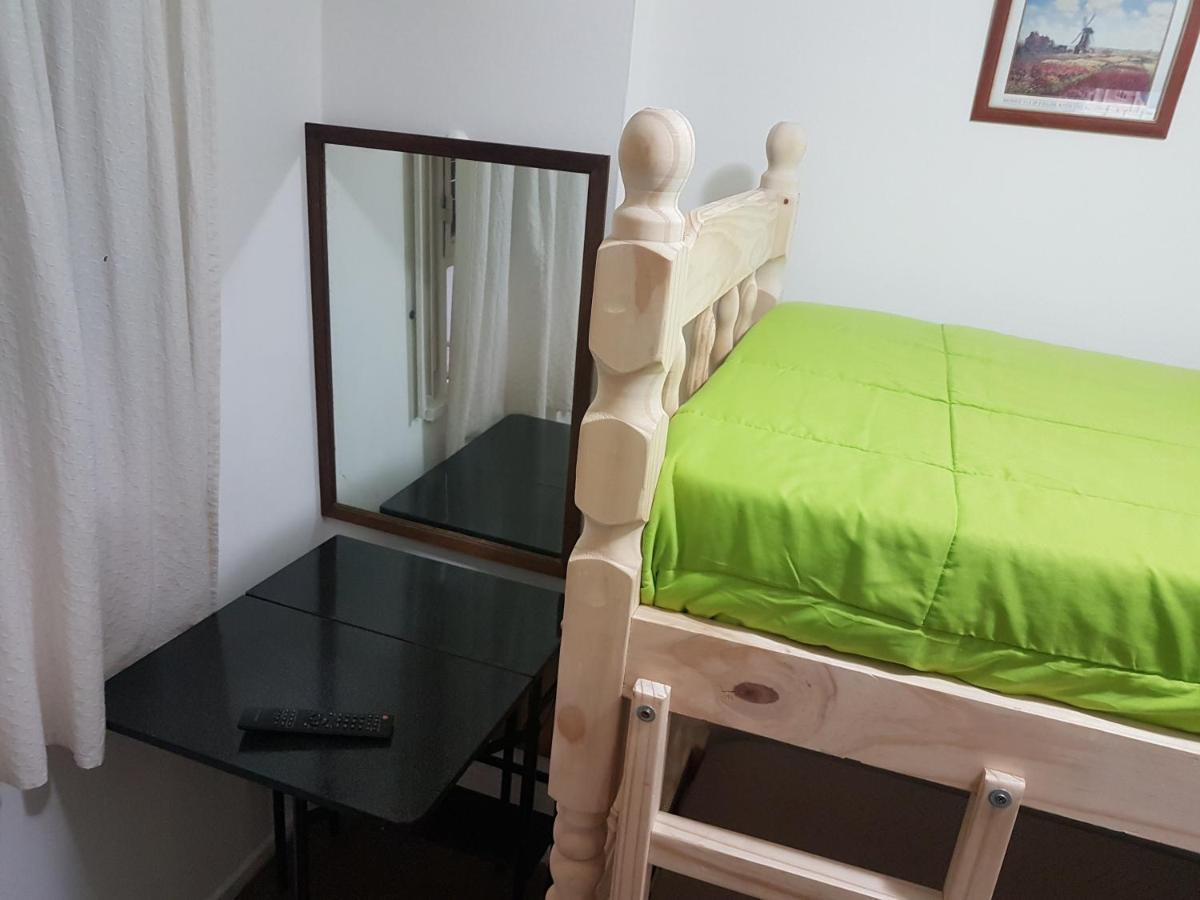 Habitacion Con Bano Privado Un Piso Por Escalera Buenos Aires Kültér fotó